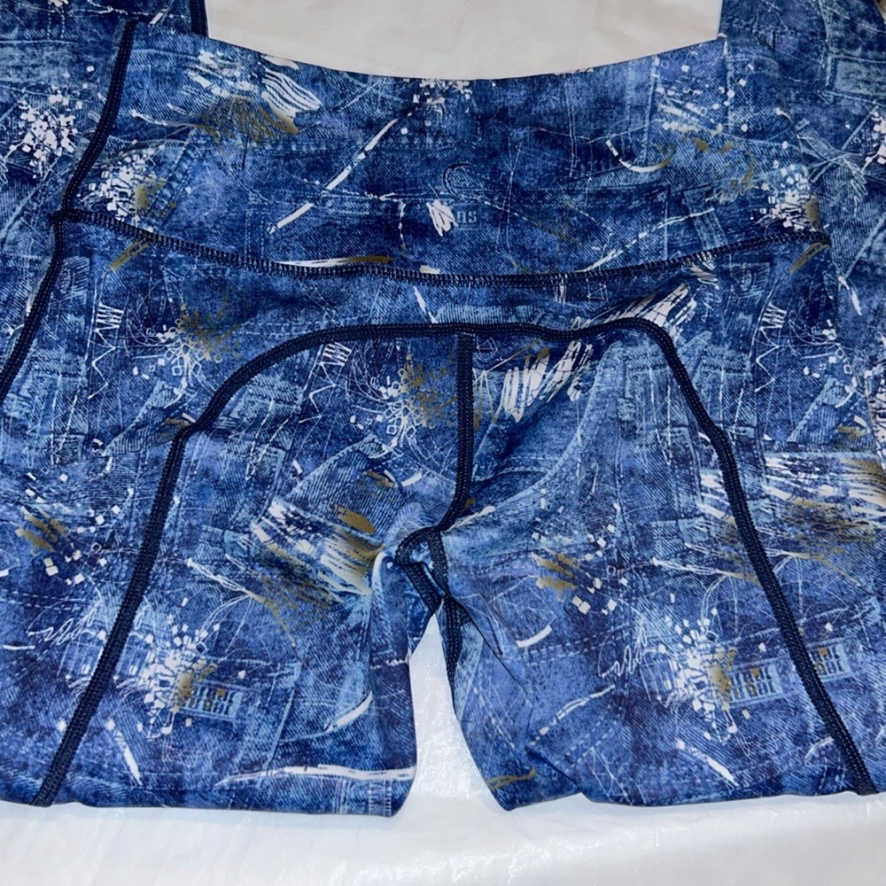 ZYIA Denim Artist Light N Tight Hi-Rise Tri-Pocket 7/8 Leggings - Picture 5 of 8